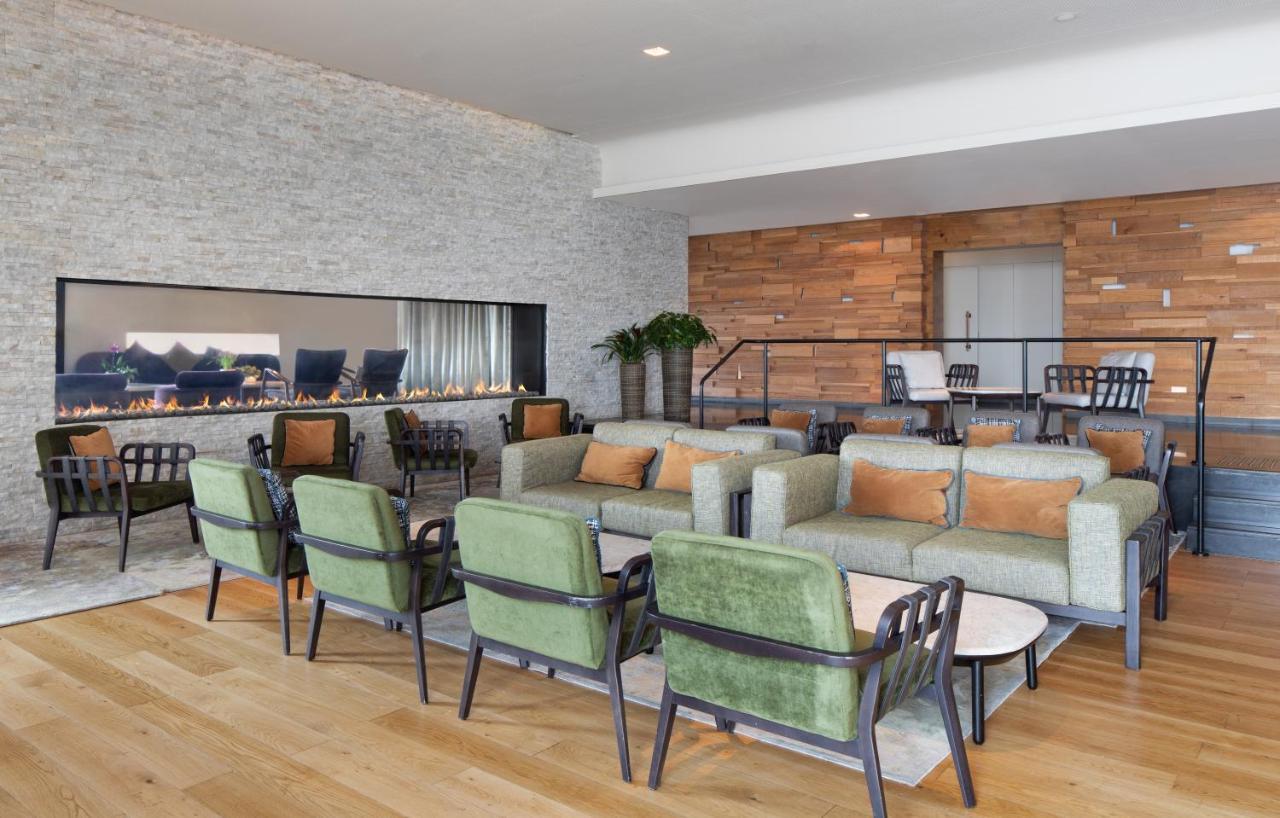 Cramim By Isrotel Exclusive Kiryat Anavim Eksteriør billede The lounge at the airport