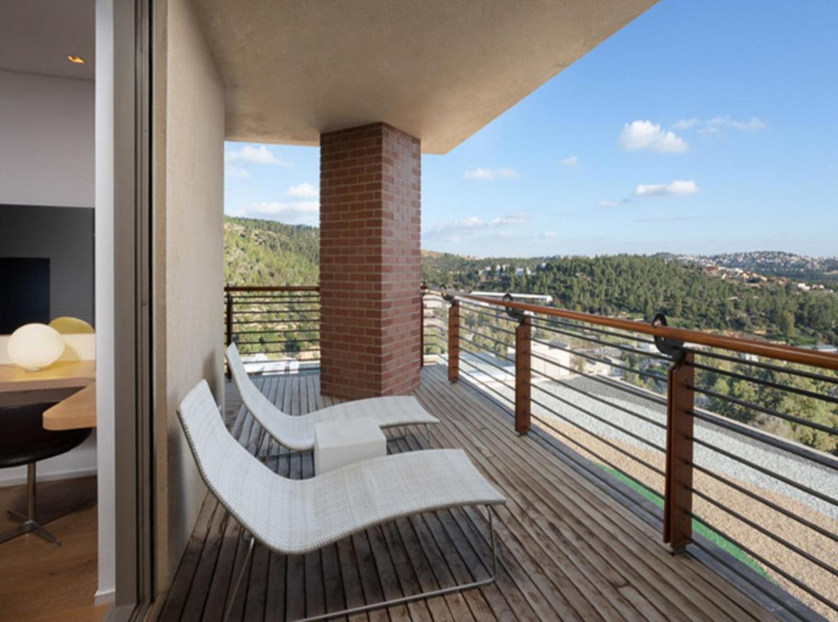 Cramim By Isrotel Exclusive Kiryat Anavim Eksteriør billede A balcony