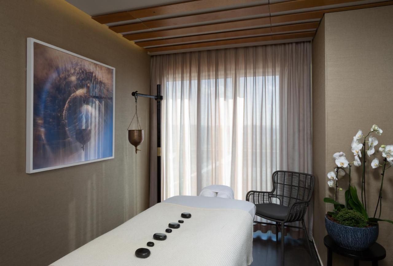 Cramim By Isrotel Exclusive Kiryat Anavim Eksteriør billede A treatment room at the Four Seasons Hotel, Madrid